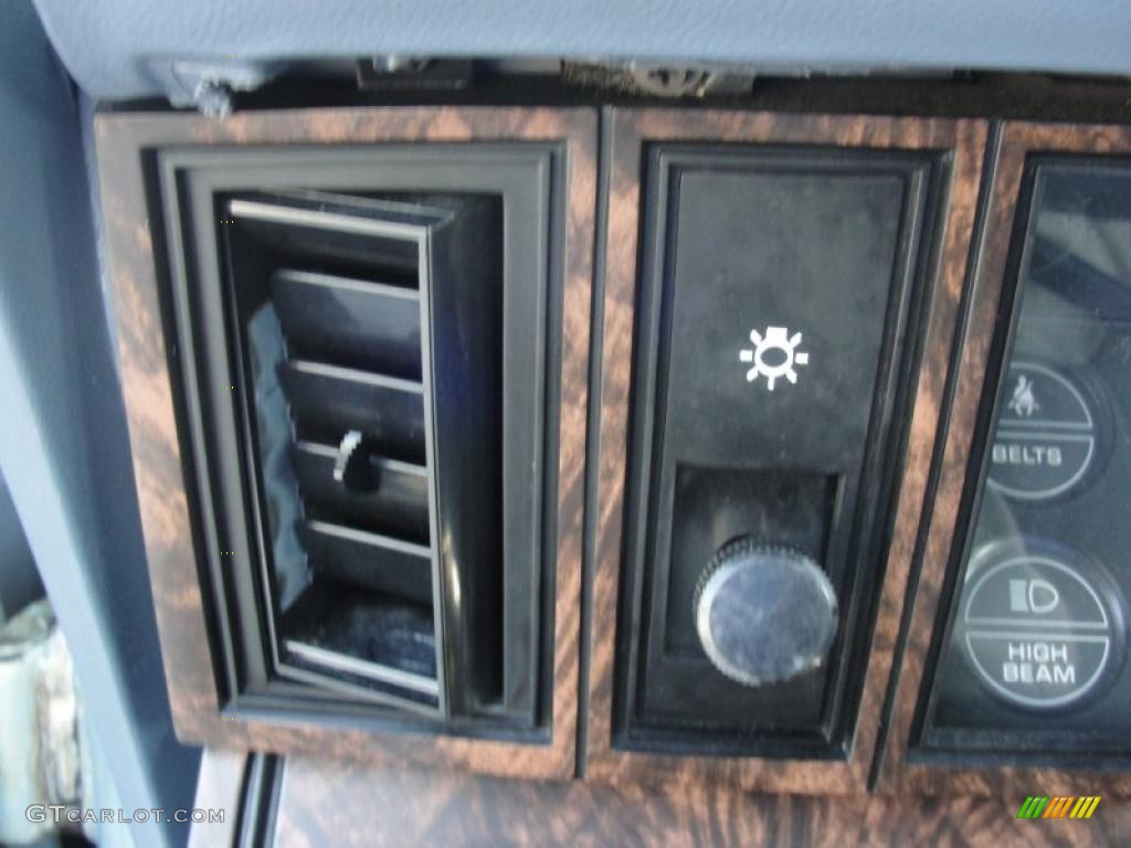 1989 Plymouth Reliant K LE America Controls Photos