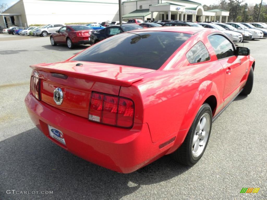 2007 Mustang V6 Deluxe Coupe - Torch Red / Medium Parchment photo #10
