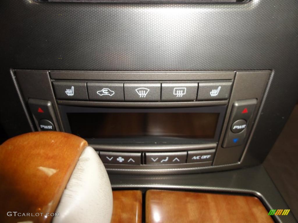 2005 Cadillac XLR Roadster Controls Photo #45657677