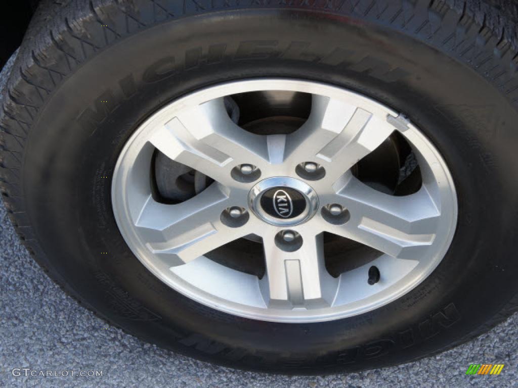 2004 Kia Sorento LX Wheel Photo #45658993