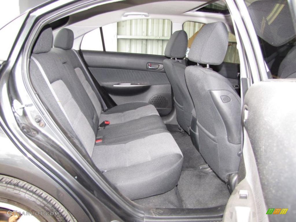 Gray Interior 2004 Mazda MAZDA6 s Hatchback Photo #45659253