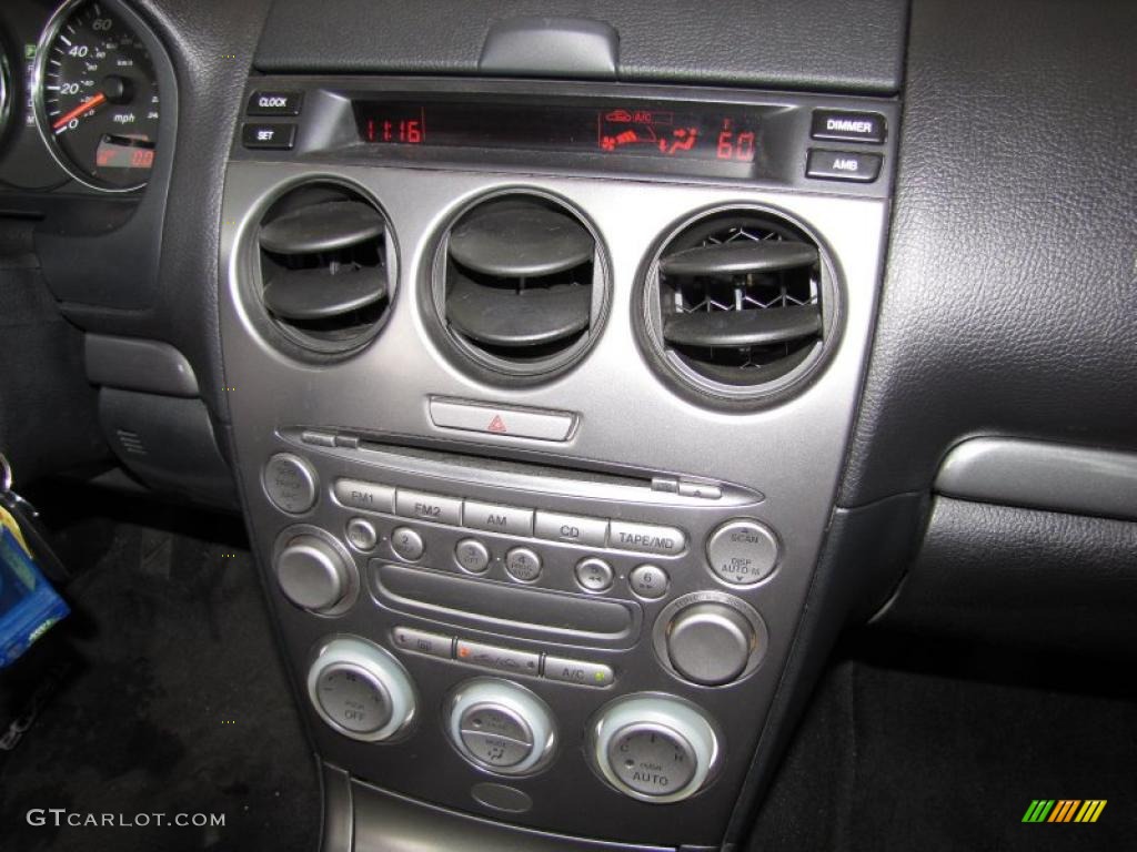 2004 Mazda MAZDA6 s Hatchback Controls Photos