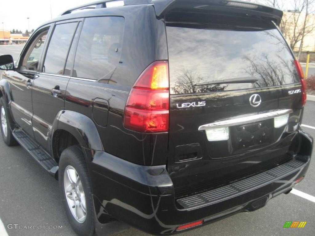 2005 GX 470 - Black Onyx / Dark Gray photo #11