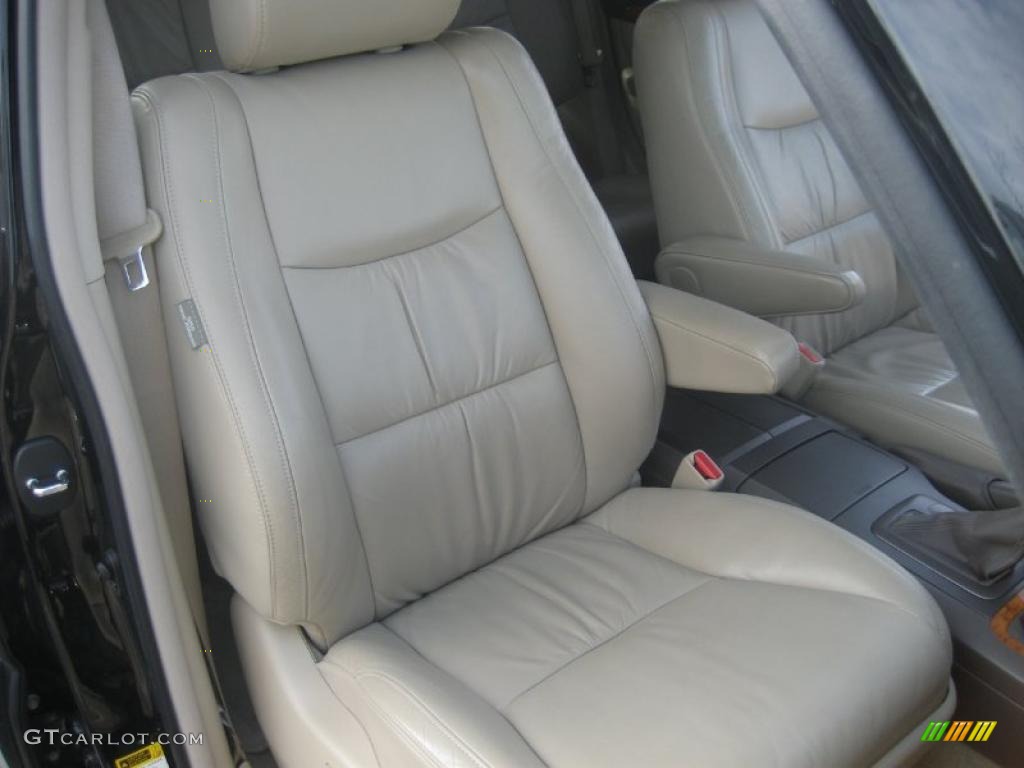 2005 GX 470 - Black Onyx / Dark Gray photo #32