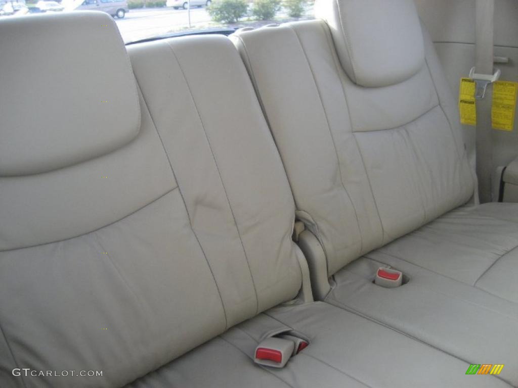 2005 GX 470 - Black Onyx / Dark Gray photo #40