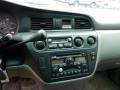 Quartz Gray Controls Photo for 2002 Honda Odyssey #45662317