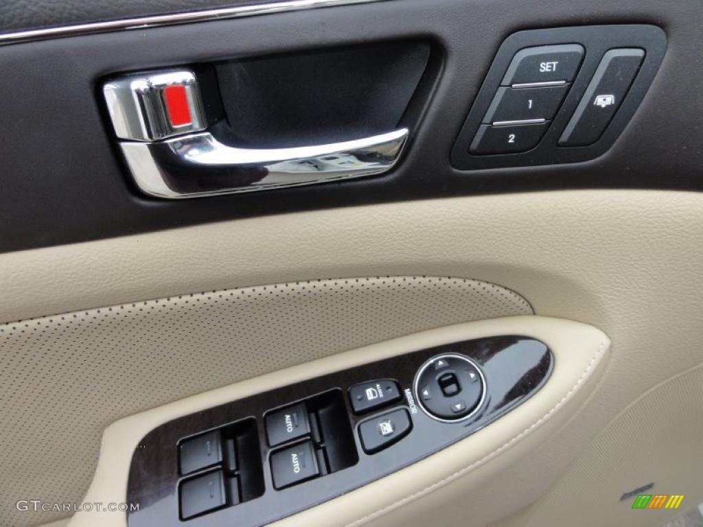 2009 Hyundai Genesis 4.6 Sedan Controls Photo #45663177