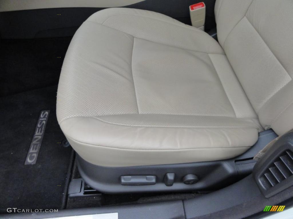 Beige Interior 2009 Hyundai Genesis 4.6 Sedan Photo #45663185