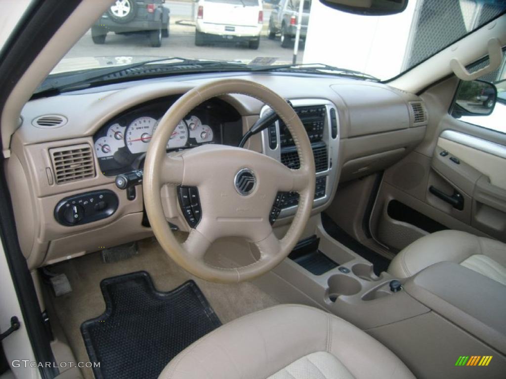 Medium Dark Parchment Interior 2005 Mercury Mountaineer V8 AWD Photo #45663694