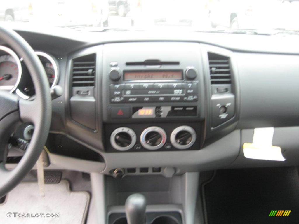 2011 Tacoma Access Cab - Super White / Graphite Gray photo #10