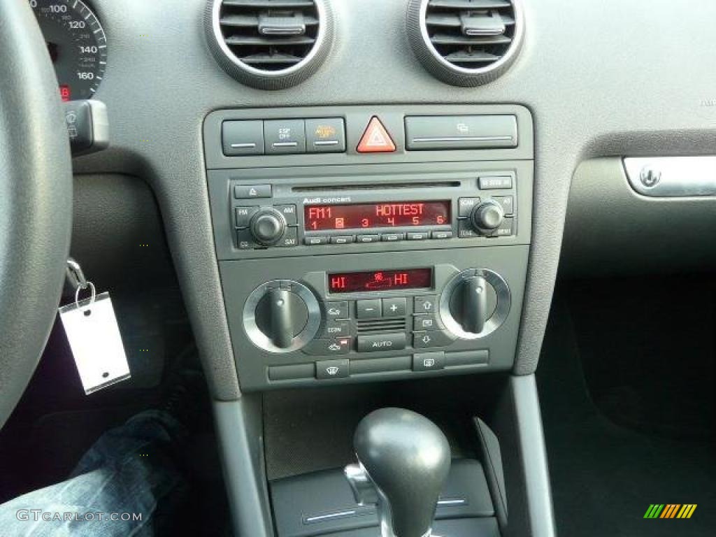2007 Audi A3 2.0T Controls Photo #45664880