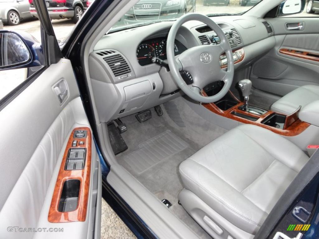 2002 Toyota Camry XLE V6 interior Photo #45665586