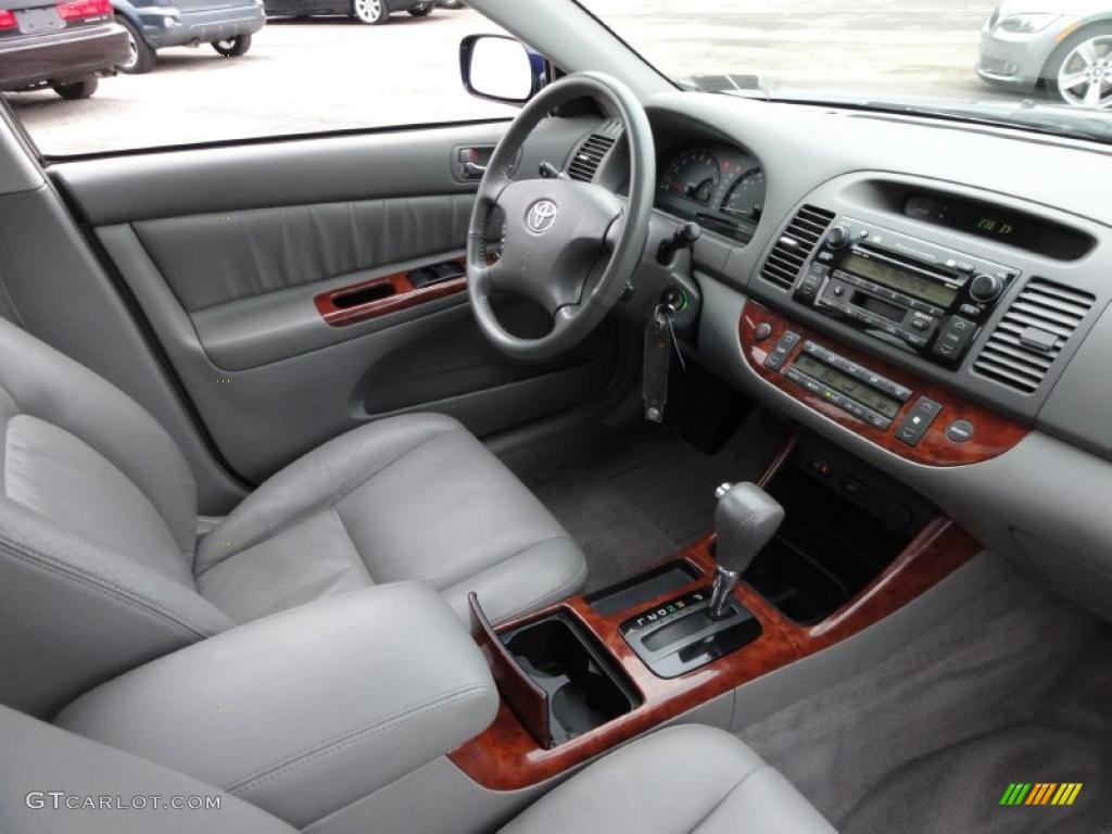 2002 Toyota Camry XLE V6 interior Photo #45665635