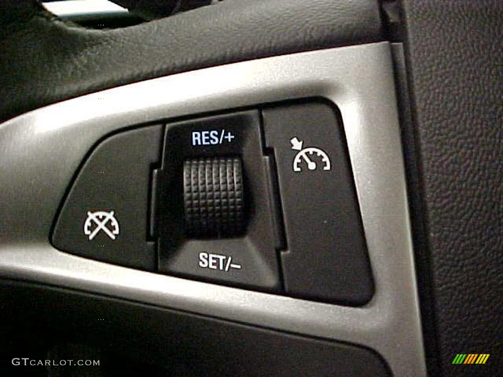 2011 Chevrolet Equinox LT AWD Controls Photo #45666868