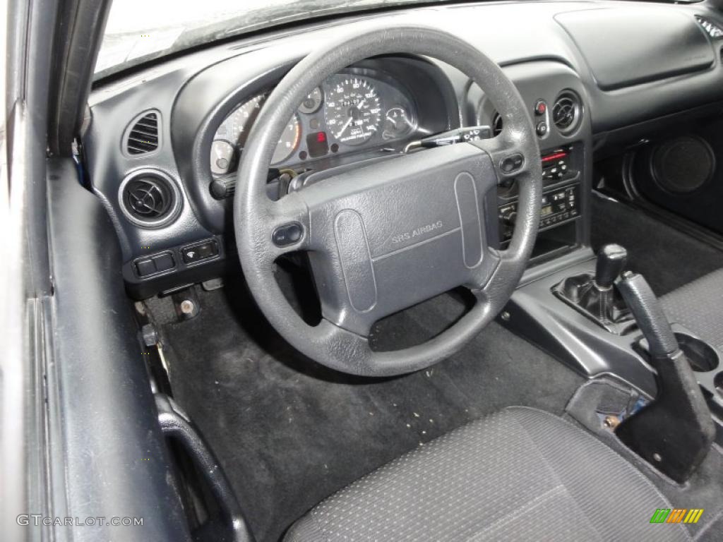 Black Interior 1996 Mazda MX-5 Miata Roadster Photo #45667854