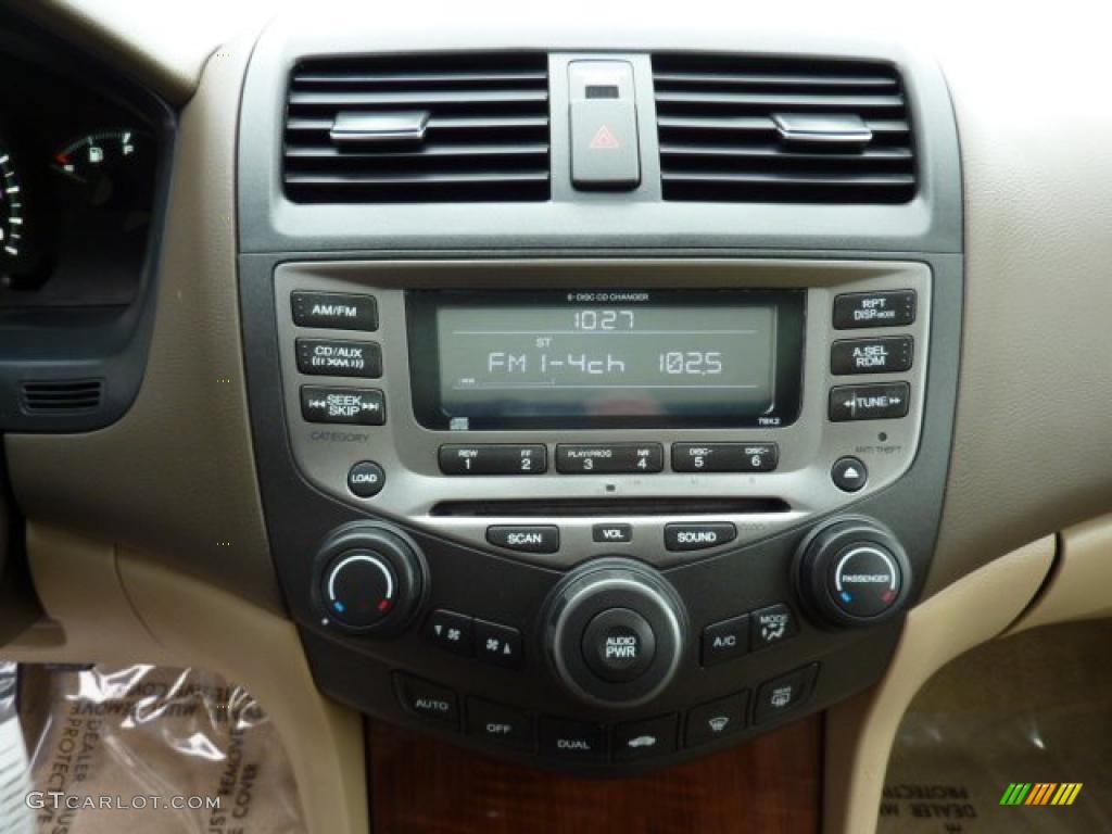 2007 Honda Accord EX-L Sedan Controls Photo #45668156