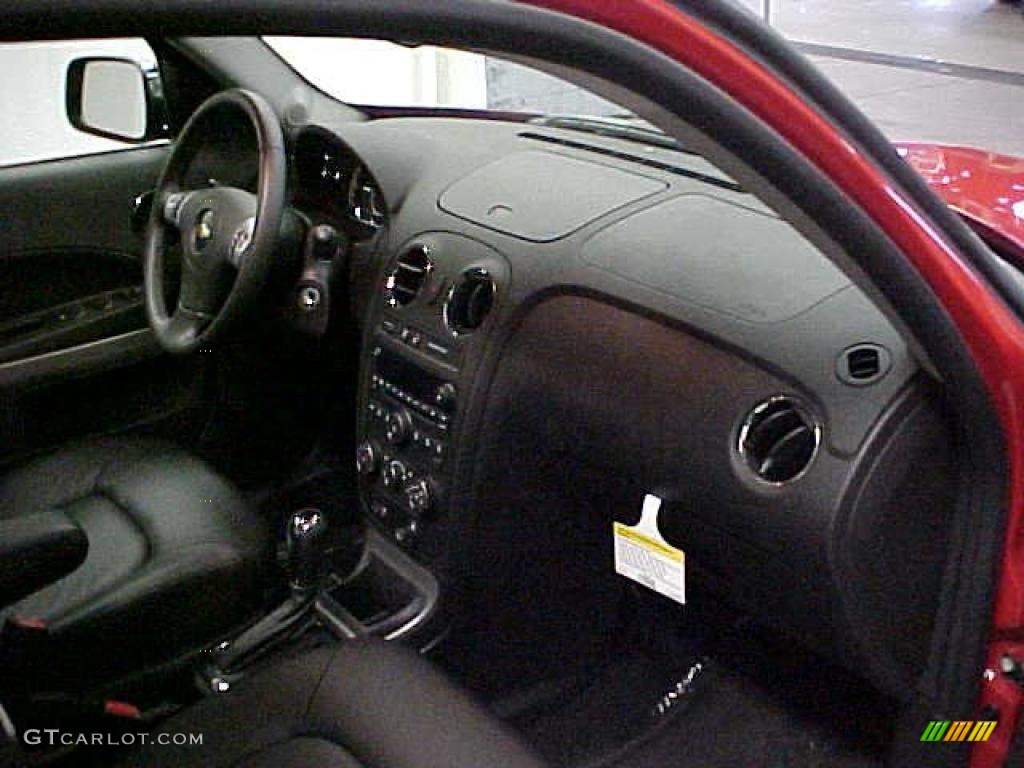 2011 HHR LT - Victory Red / Ebony photo #7
