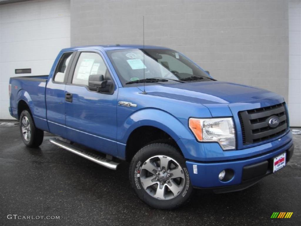 2011 F150 STX SuperCab - Blue Flame Metallic / Steel Gray photo #2