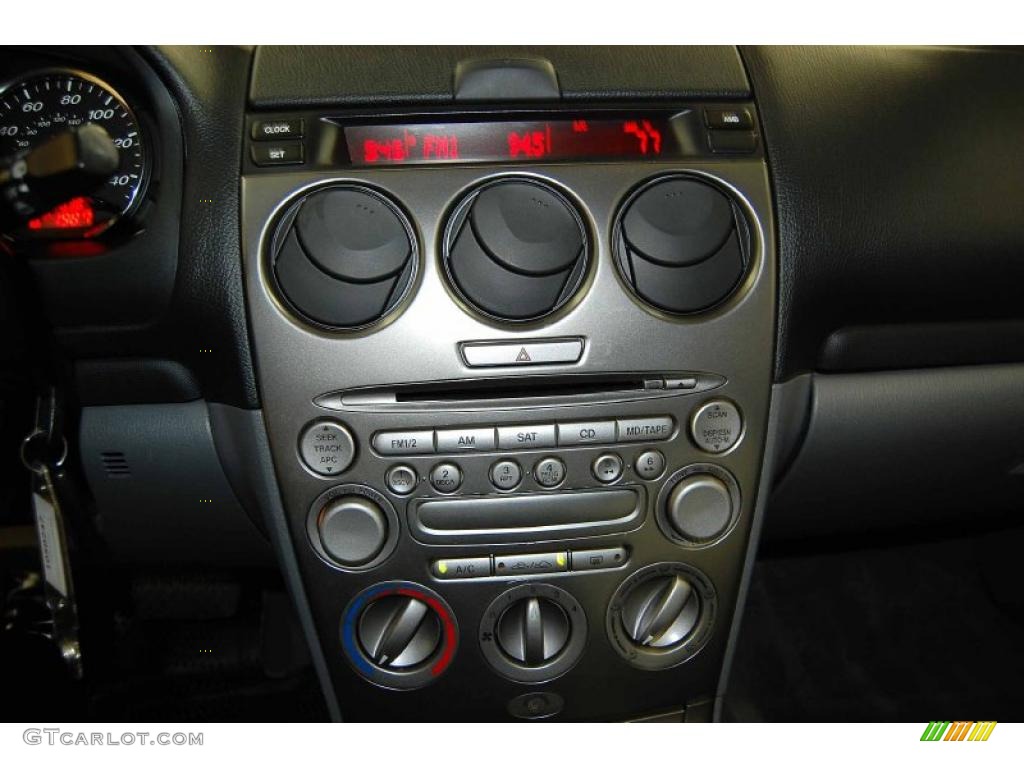 2005 Mazda MAZDA6 i Sport Hatchback Controls Photo #45671526