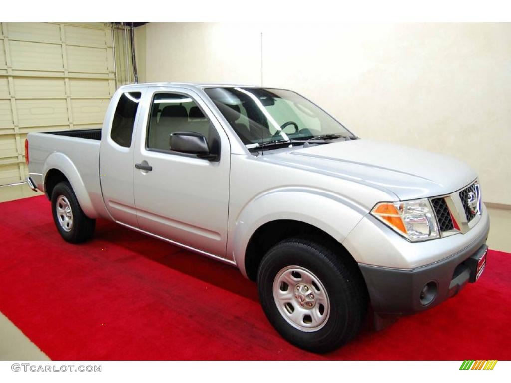 Radiant Silver Nissan Frontier