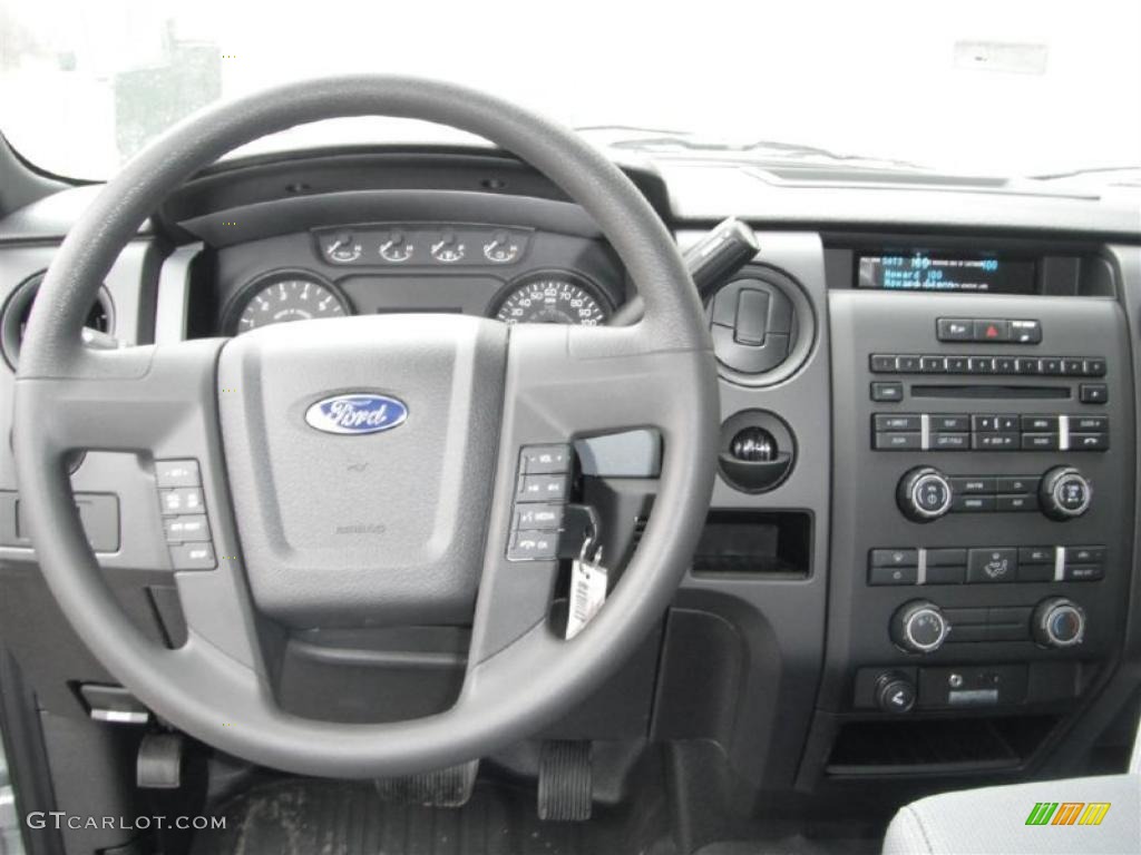 2011 F150 STX SuperCab - Ingot Silver Metallic / Steel Gray photo #16