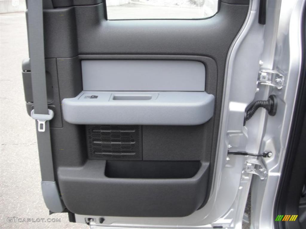 2011 Ford F150 STX SuperCab Steel Gray Door Panel Photo #45672723