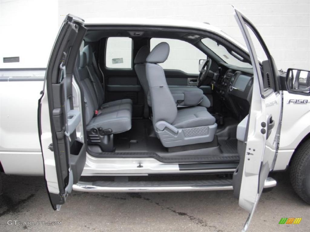 Steel Gray Interior 2011 Ford F150 STX SuperCab Photo #45672735