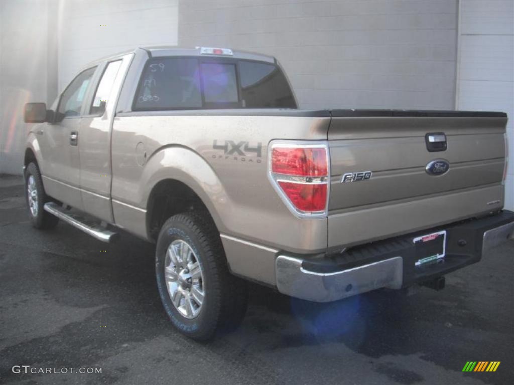 2011 F150 XLT SuperCab 4x4 - Pale Adobe Metallic / Pale Adobe photo #6