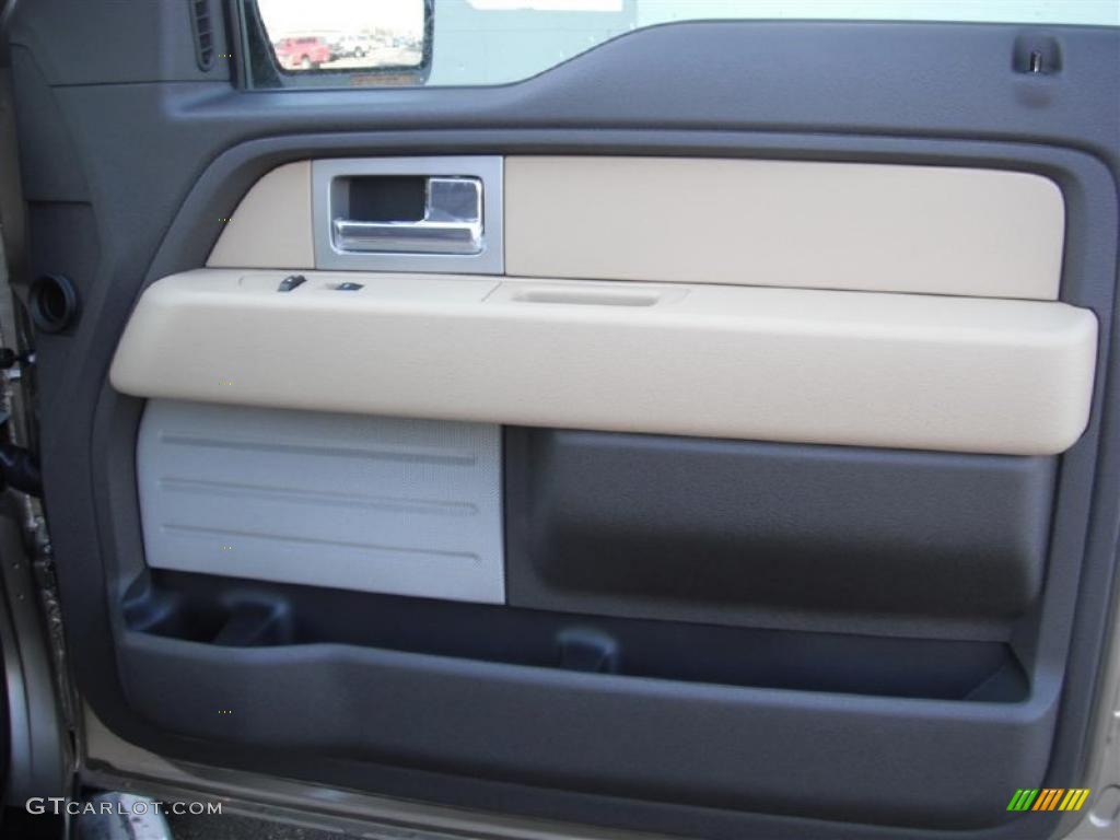 2011 F150 XLT SuperCab 4x4 - Pale Adobe Metallic / Pale Adobe photo #19