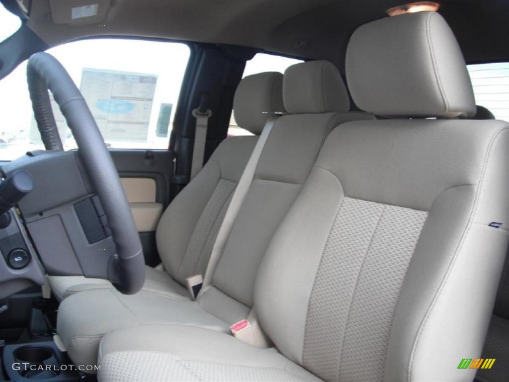 2011 F150 XLT SuperCab 4x4 - Pale Adobe Metallic / Pale Adobe photo #23
