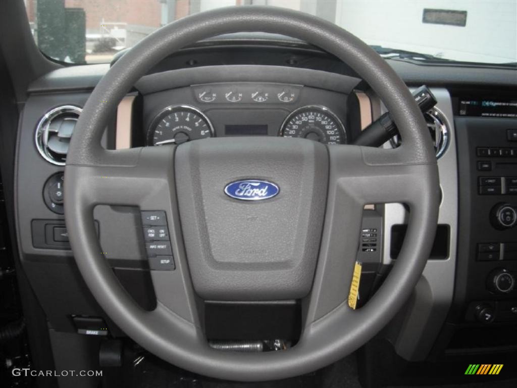 2011 F150 XLT SuperCab 4x4 - Tuxedo Black Metallic / Pale Adobe photo #12