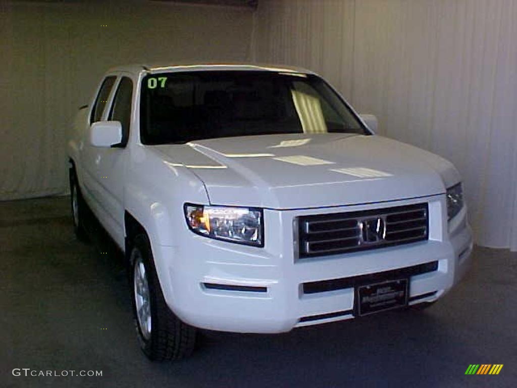 White Honda Ridgeline