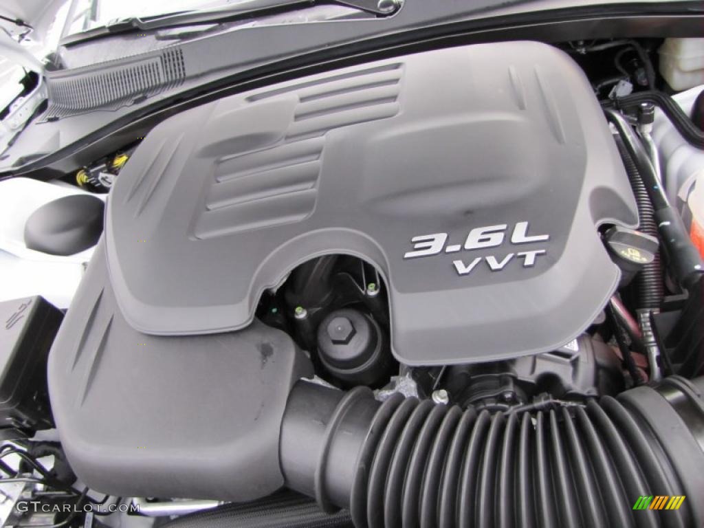 2011 Dodge Charger SE 3.6 Liter DOHC 24-Valve VVT Pentastar V6 Engine Photo #45674892