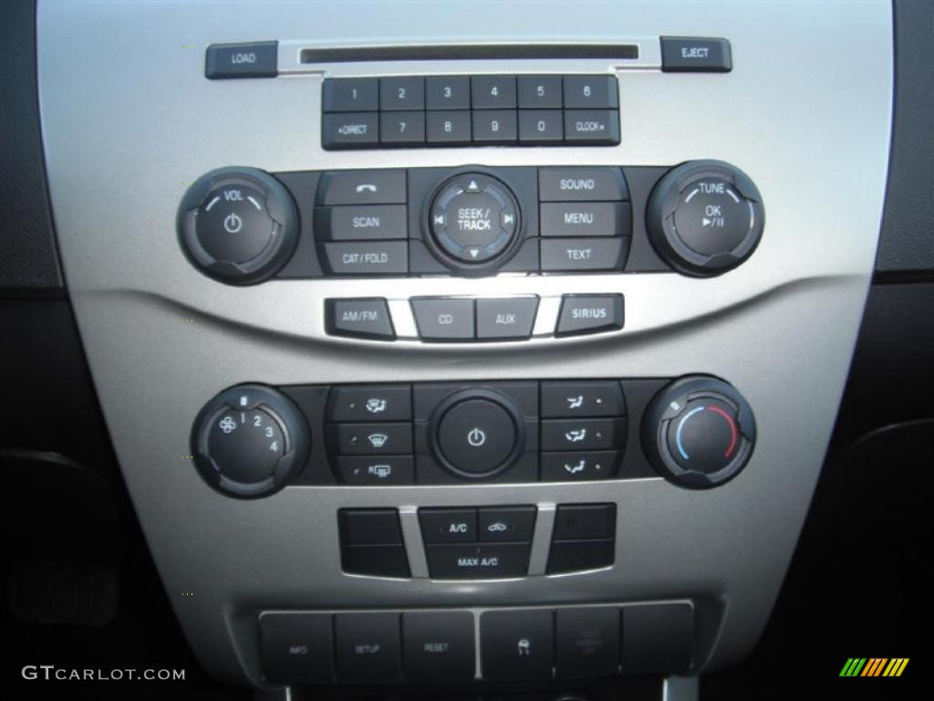 2011 Focus SE Sedan - Ingot Silver Metallic / Medium Stone photo #13