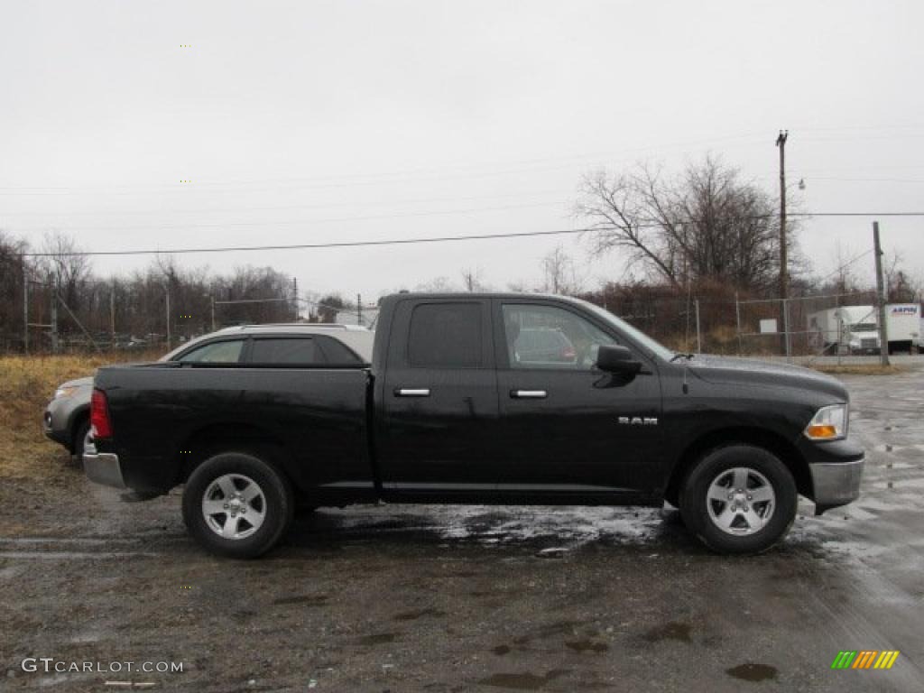 2010 Ram 1500 SLT Quad Cab 4x4 - Brilliant Black Crystal Pearl / Dark Slate/Medium Graystone photo #2