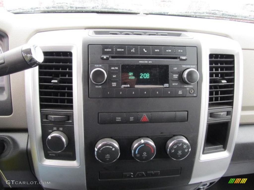 2010 Ram 1500 SLT Quad Cab 4x4 - Brilliant Black Crystal Pearl / Dark Slate/Medium Graystone photo #9