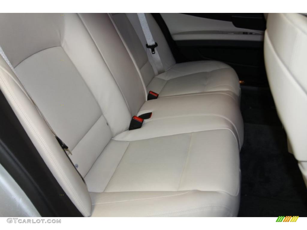 Oyster/Black Interior 2011 BMW 7 Series 740i Sedan Photo #45678842