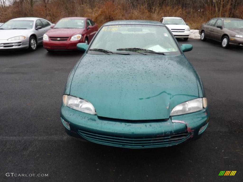 1998 Cavalier Coupe - Manta Green Metallic / Neutral photo #2