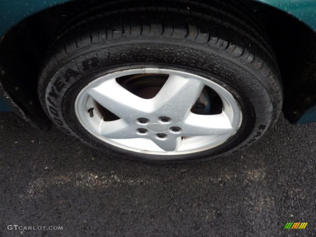 1998 Chevrolet Cavalier Coupe Wheel Photo #45681620