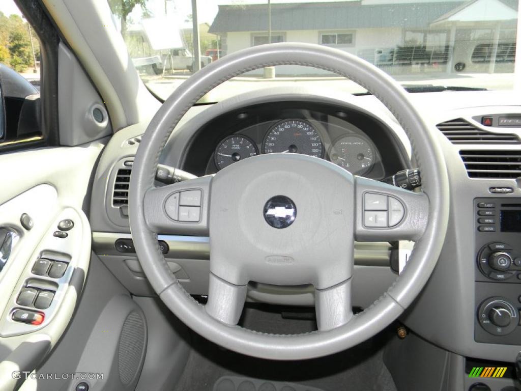 2004 Chevrolet Malibu Maxx LT Wagon Gray Steering Wheel Photo #45687162