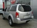 Silver Lightning - Pathfinder S 4x4 Photo No. 7