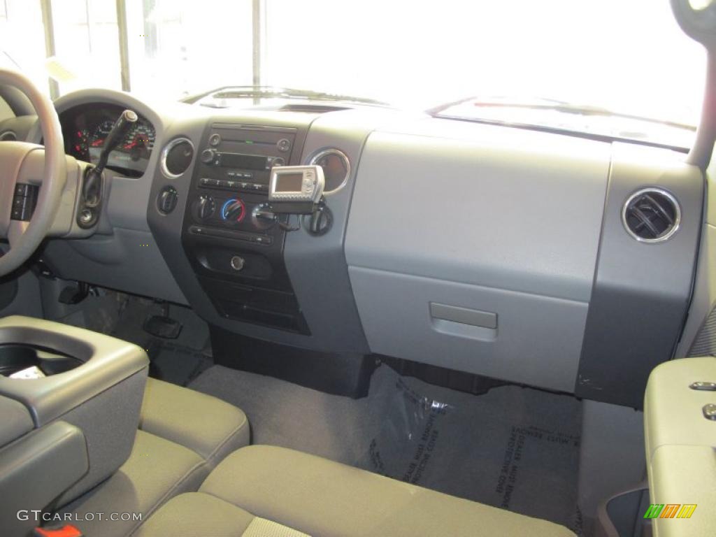 2005 F150 XLT SuperCrew 4x4 - Silver Metallic / Medium Flint Grey photo #9
