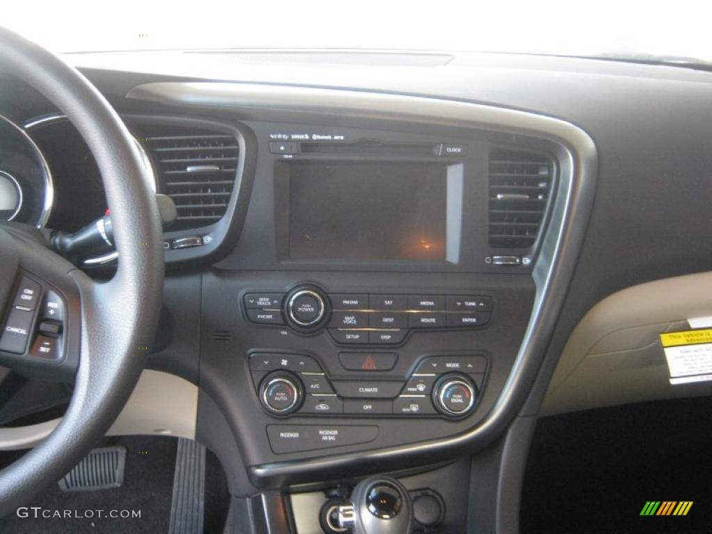 2011 Kia Optima LX Controls Photo #45697097
