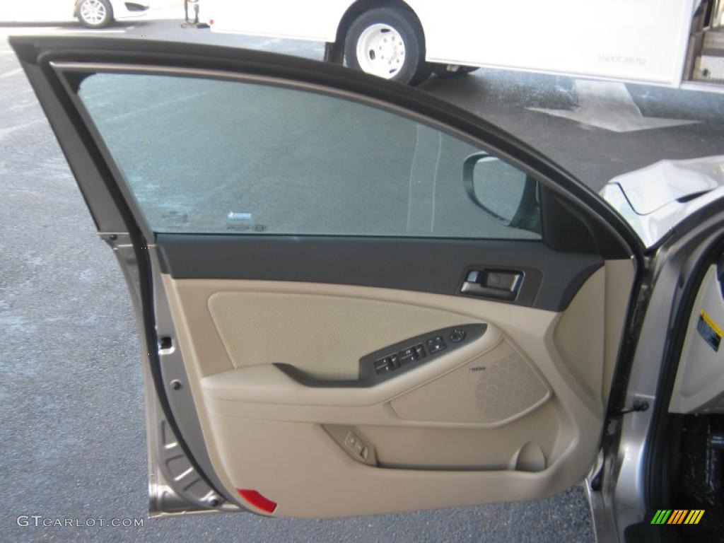 2011 Kia Optima LX Beige Door Panel Photo #45697125