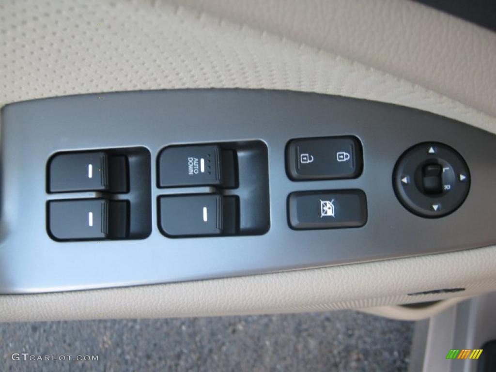 2011 Kia Optima LX Controls Photo #45697129