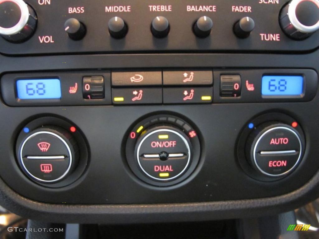 2006 Volkswagen Jetta TDI Sedan Controls Photo #45697753