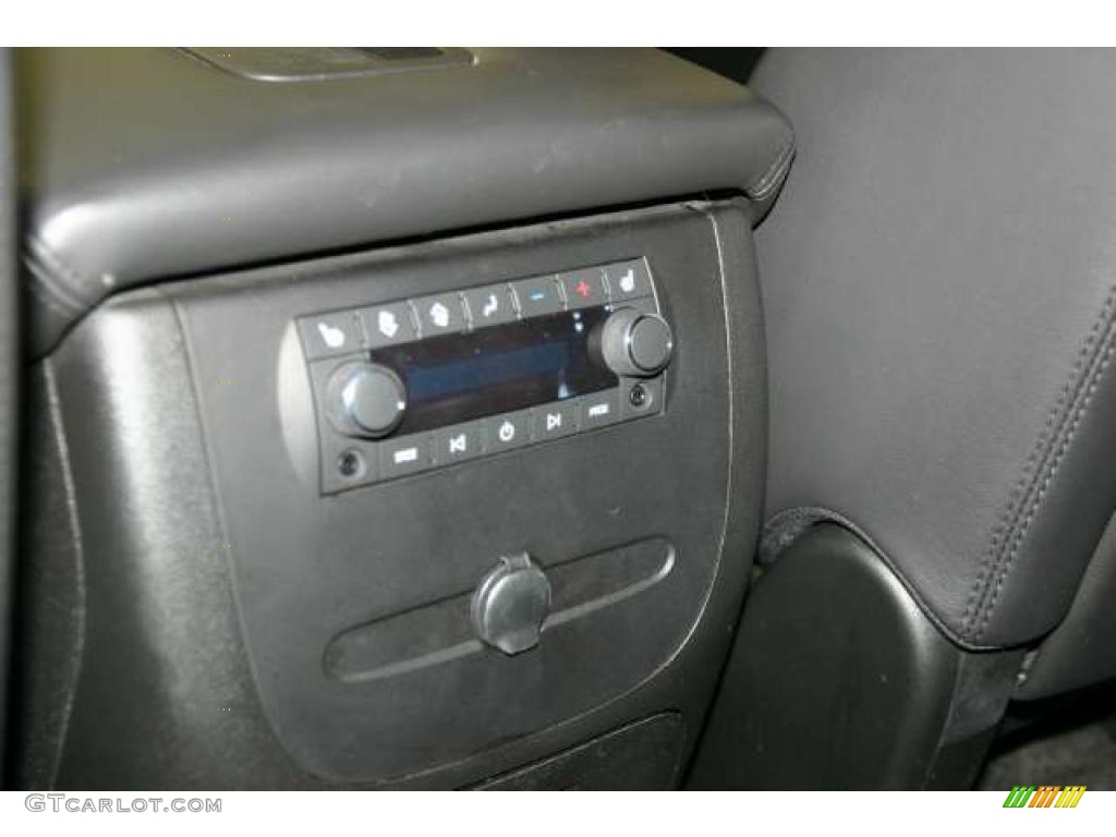 2008 Chevrolet Tahoe LTZ Controls Photo #45699245