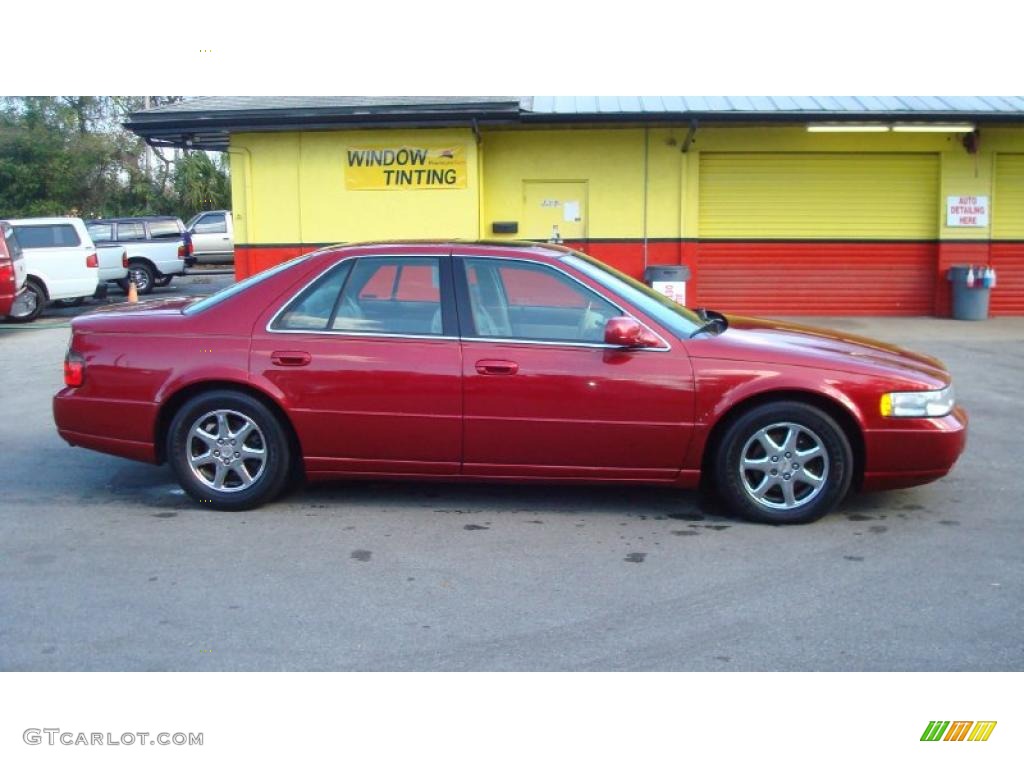 2000 Seville STS - Crimson Pearl / Oatmeal photo #2