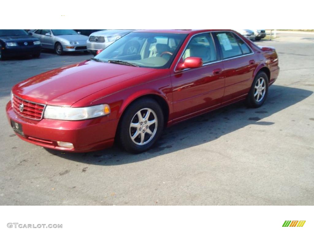 2000 Seville STS - Crimson Pearl / Oatmeal photo #7