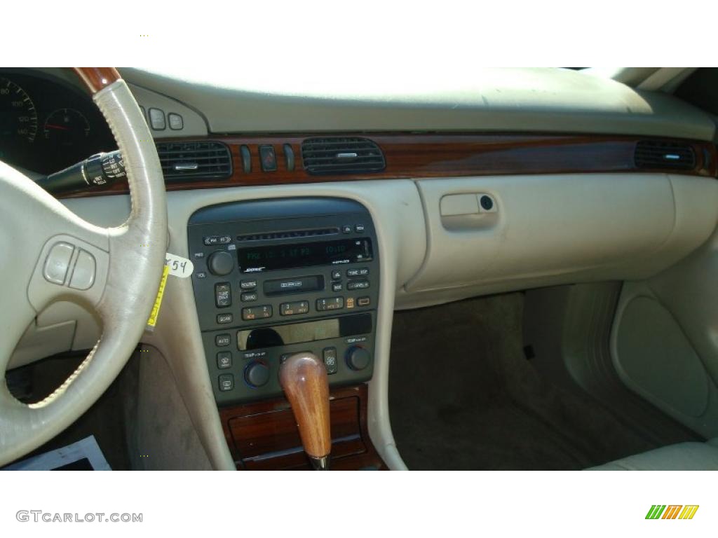 2000 Seville STS - Crimson Pearl / Oatmeal photo #13